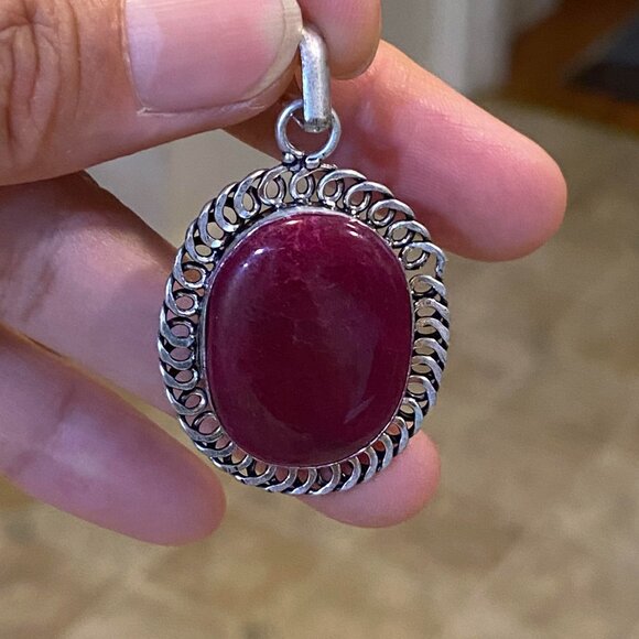 Stunning Natural Handmade Ruby Gemstone Pendant. - Picture 3 of 9